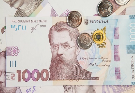 В Україні впали середні зарплати 