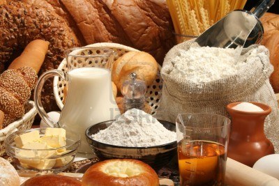 2014638-bread-flour-milk-oil-macaroni-background.jpg