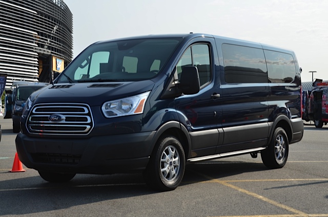 4091_113618-2015-ford-transit-family-future-full-sized-vans-by-larry_9-lg.jpg (110.97 Kb)