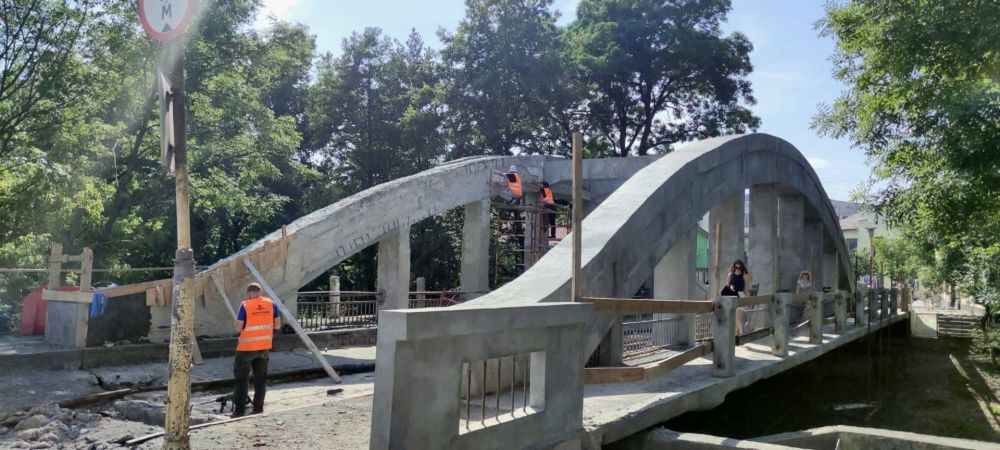 0447_aebd3cd6ca2907ef871a3c8ddba110_b5a096.jpg (108.73 Kb)