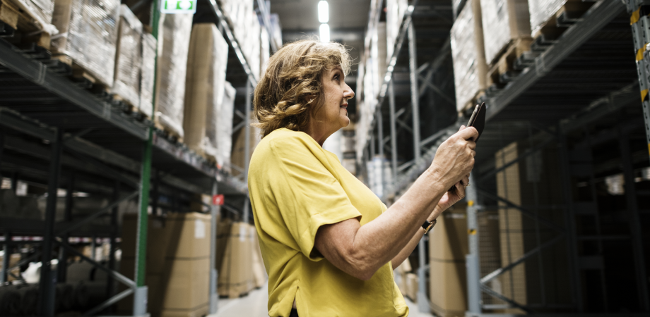 1438_920h450_utrichi_bilshe_zhinok_na_skladah_356ae447.png (624. Kb)