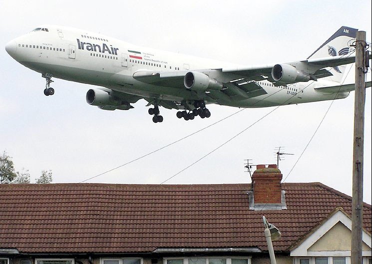 54_iranair_b747_arp_750pix_45246c06.jpg (78.7 Kb)