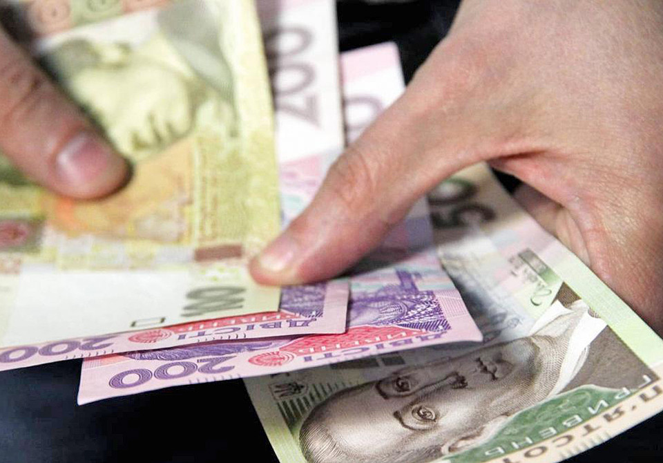 7525_urjad-zapuskaye-bezvidsotkovi-poziki-dlja-vimushenih-pereselenciv-ce83bdf_9a12bc78.jpg (156.05 Kb)