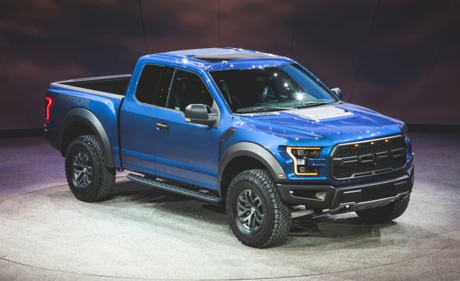 8319_2017-ford-f-150-raptor-photos-and-info-news-car-and-driver-photo-6590-s-original.jpg (41.38 Kb)